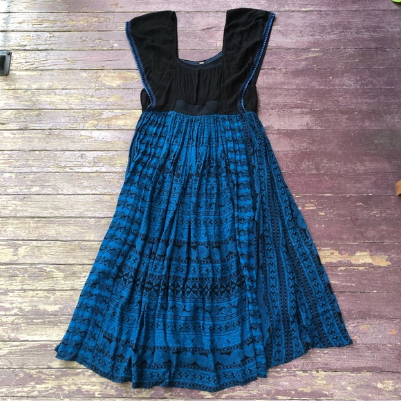 Free People Maxi Dress Flutter Sleeve Blue Black Floral Elephants - Picture 10 of 16